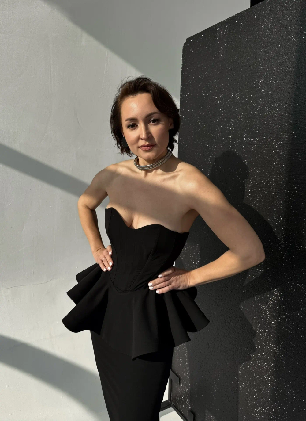 Корсет с баской и юбка-карандаш