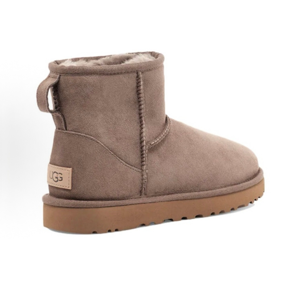 UGG Classic Mini II