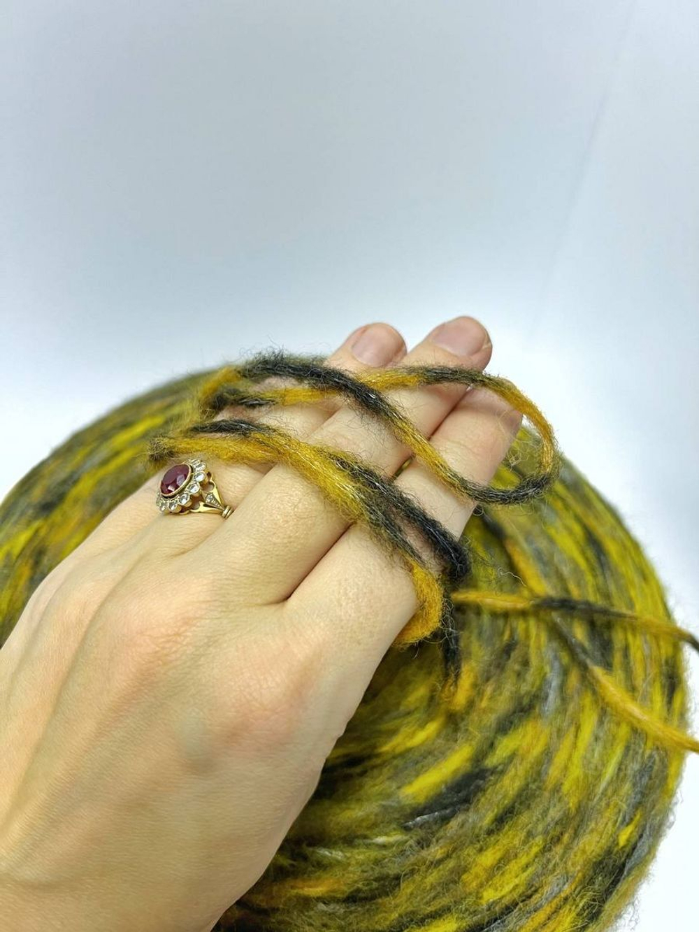 Пряжа для вязания DAMA теплая пушистая аркобалено