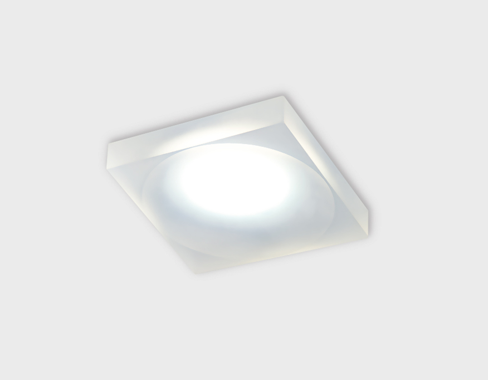 TN136 WH/FR белый/матовый GU5.3 80*80*32