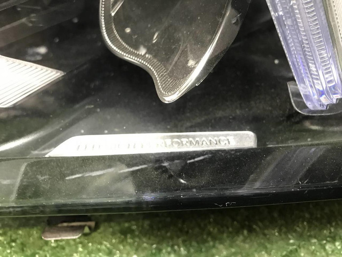 Битая Фара левая Mercedes GLE V167 (2018-2024) LED