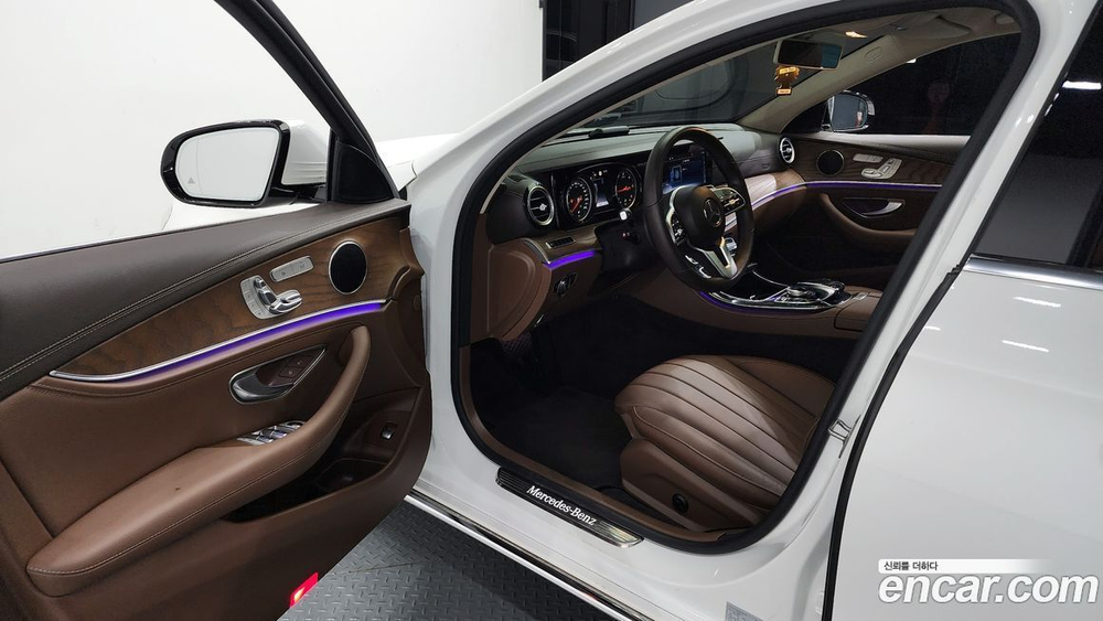 Mercedes-Benz E-Class W213 E220d 4MATIC Exclusive (03.2020)