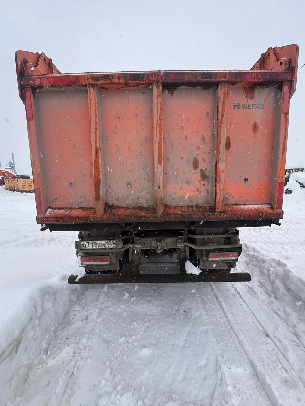 КамАЗ 6520 6x4 Самосвал 6520-26012-53 (Дизельный, 11,8 л, 400 л.с., МТ)