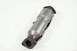 Катализатор Kia Sportage III (2010-2016) 2,0л.(150л.с.) (с гайкой л.з.)