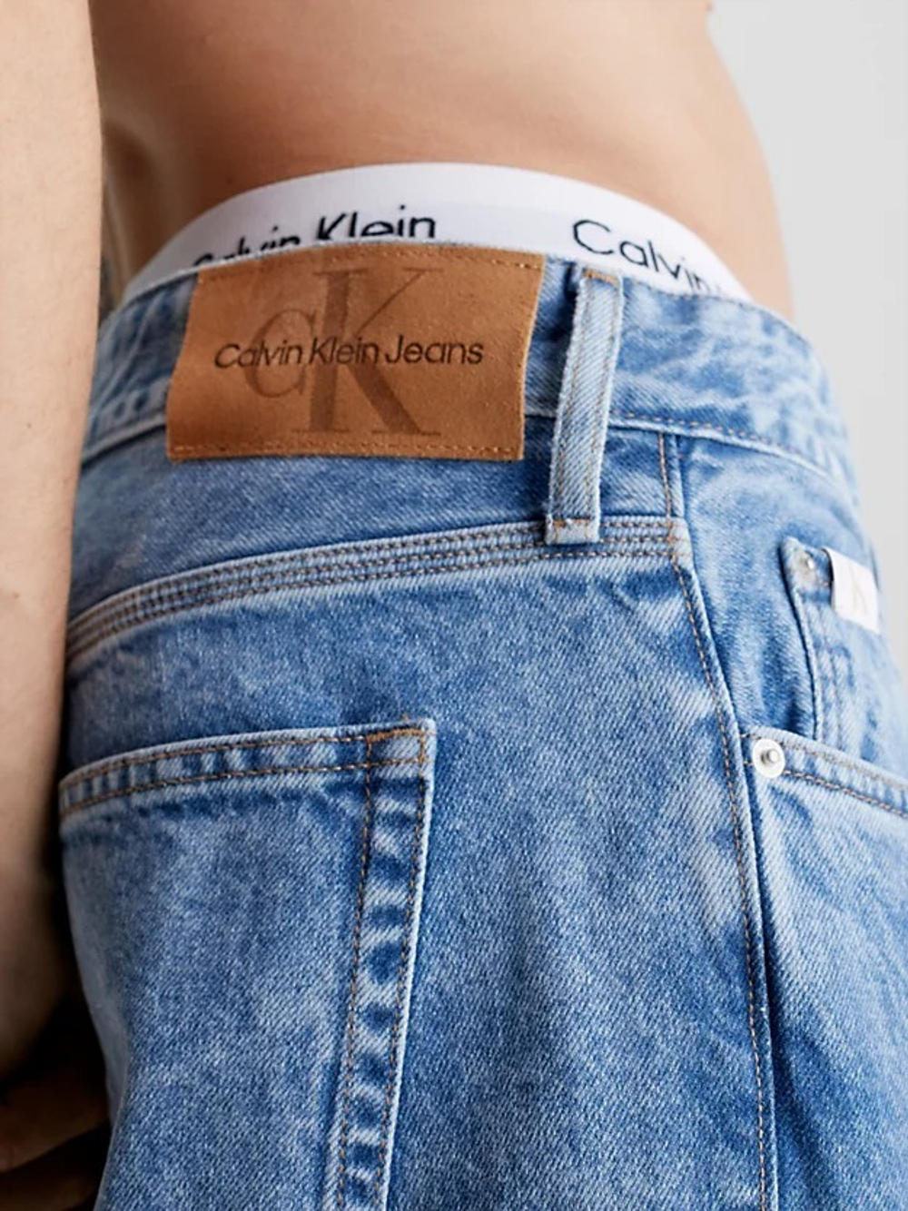 Kelvin jeans store
