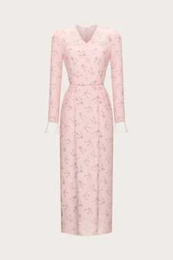 Платье из шелка с авторским принтом и кружевными элементами