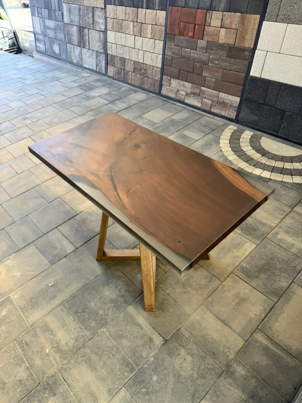 Стол из массива термо Ореха