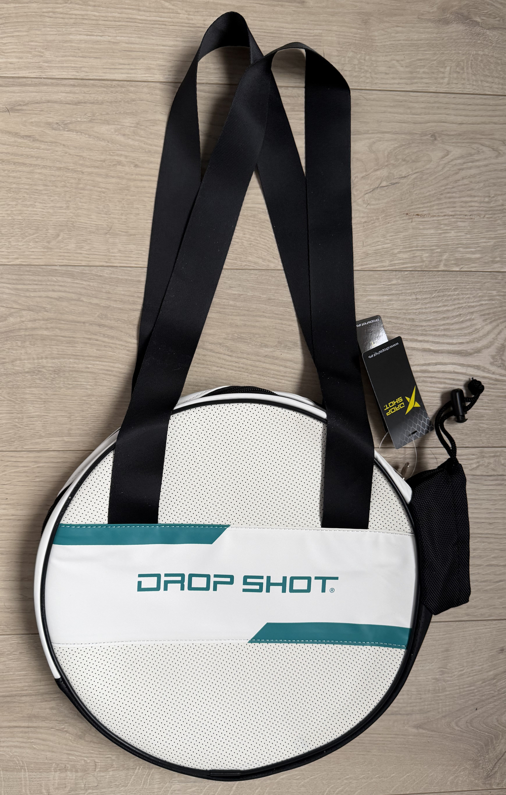 Элегантная сумочка Bassan круглая звёздно-белая Drop Shot