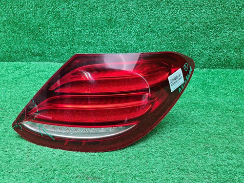 Фонарь правый Mercedes E W213 (2016-2021)
