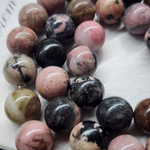 Родонит природный, бусина шар 12мм, штучно