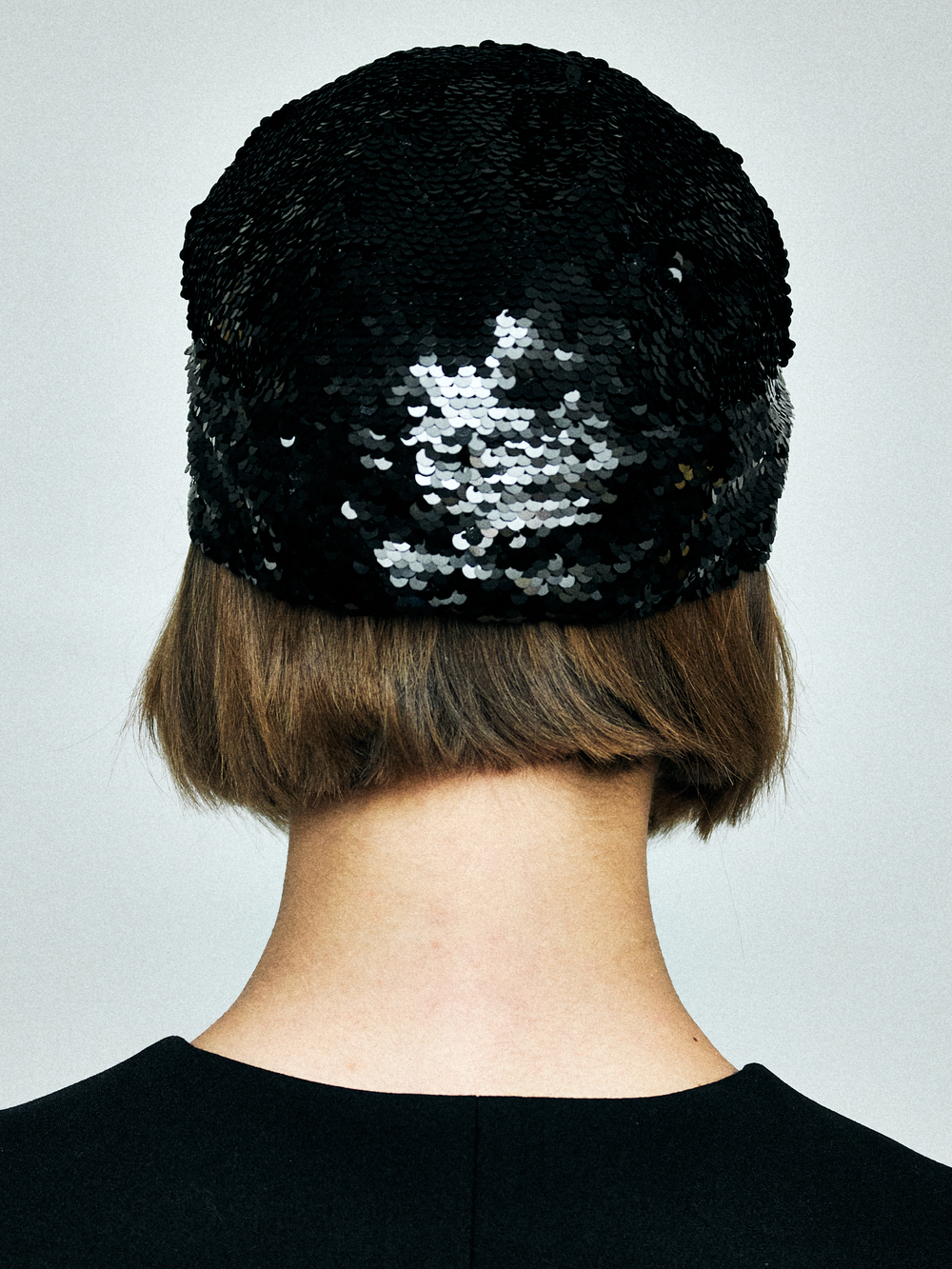 Шапочка из пайеток