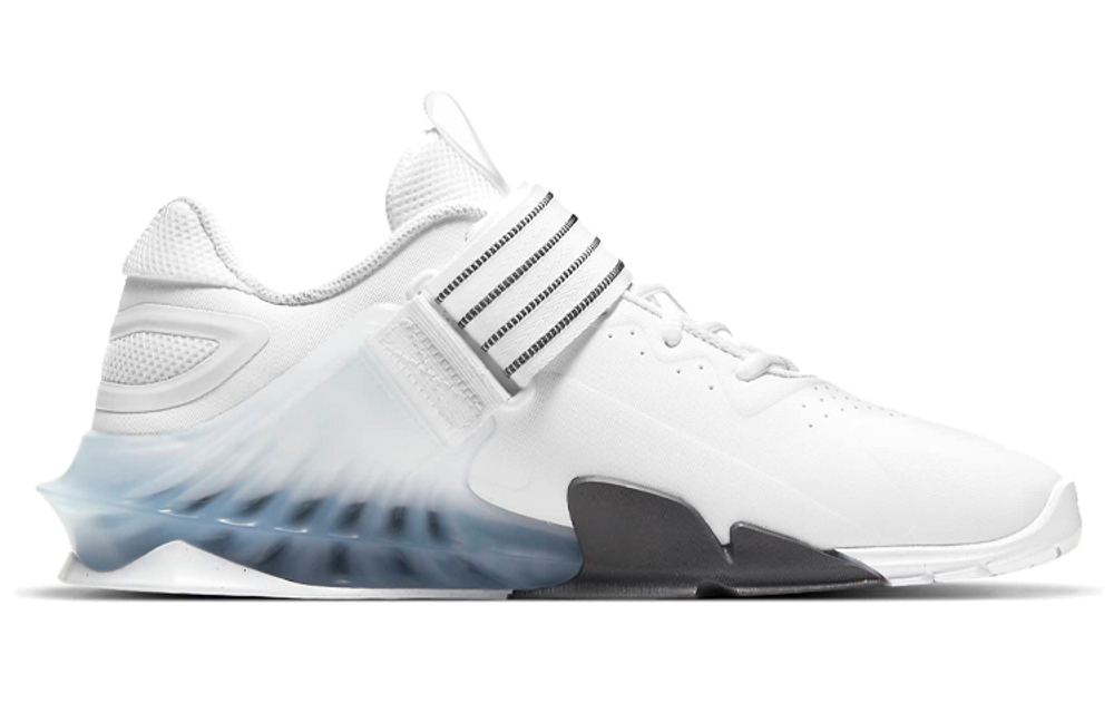 Кроссовки Nike Savaleos