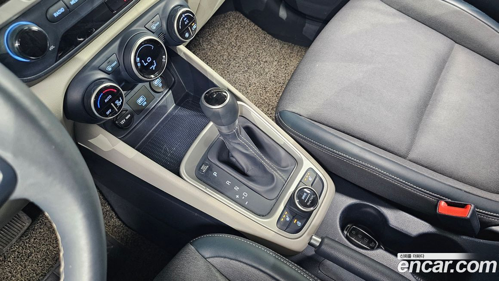 Hyundai Venue 1.6 Modern (06.2020)