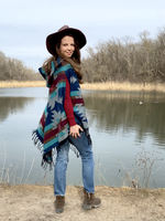 Пончо женское шерстяное с орнаментом