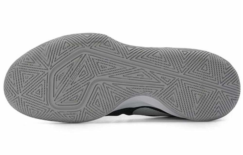 Кроссовки Nike Zoom Evidence 2