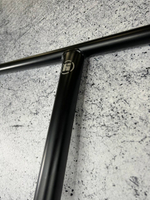 Руль HIPExtreme T-bar (баттинг) 720*610 мм, IHC 31,8 мм, черный