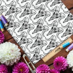 Ткань блэкаут сахарные козьи черепа на белом фоне