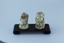 Сет нэцкэ Дзюродзин и Фукурокудзю на подставке