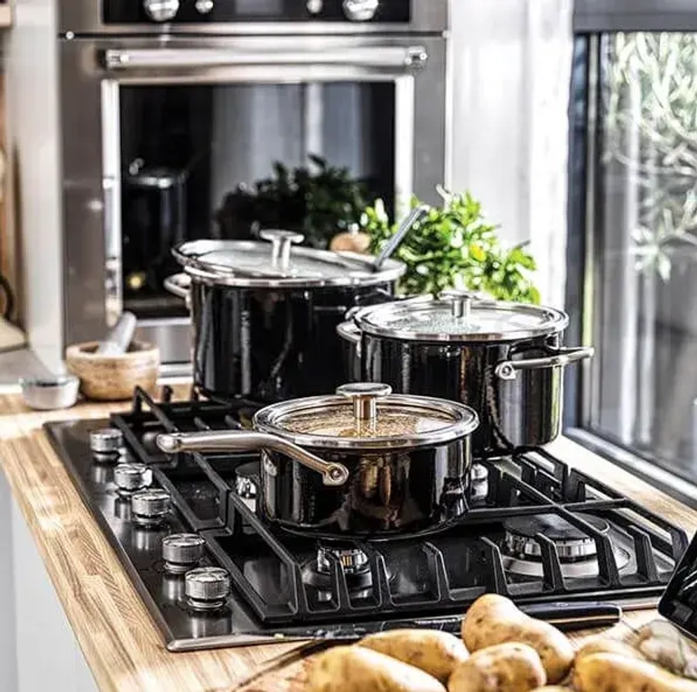 KitchenAid Кастрюля эмалированная 24 см 6 л с крышкой Оникс черный