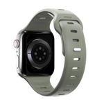 Спортивный ремешок Nomad Sport Slim Band для Apple Watch 44, 45, 46 мм и Ultra 2–3 Водостойкий ремешок из фторэластомера с застёжкой pin-and-tuck из нержавеющей стали. На запястье обхватом 160–193 мм (160–195 мм — с Apple Watch Ultra)