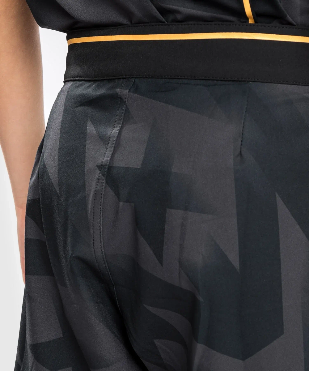 Детские шорты Venum Razor - Black/Gold