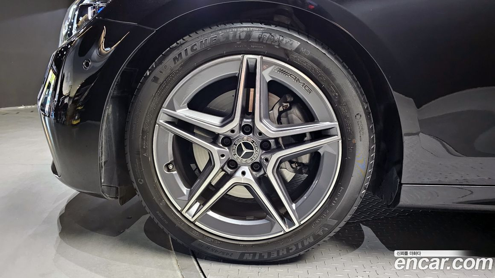 Mercedes-Benz E-Class W213 E250 AMG Line (09.2023)