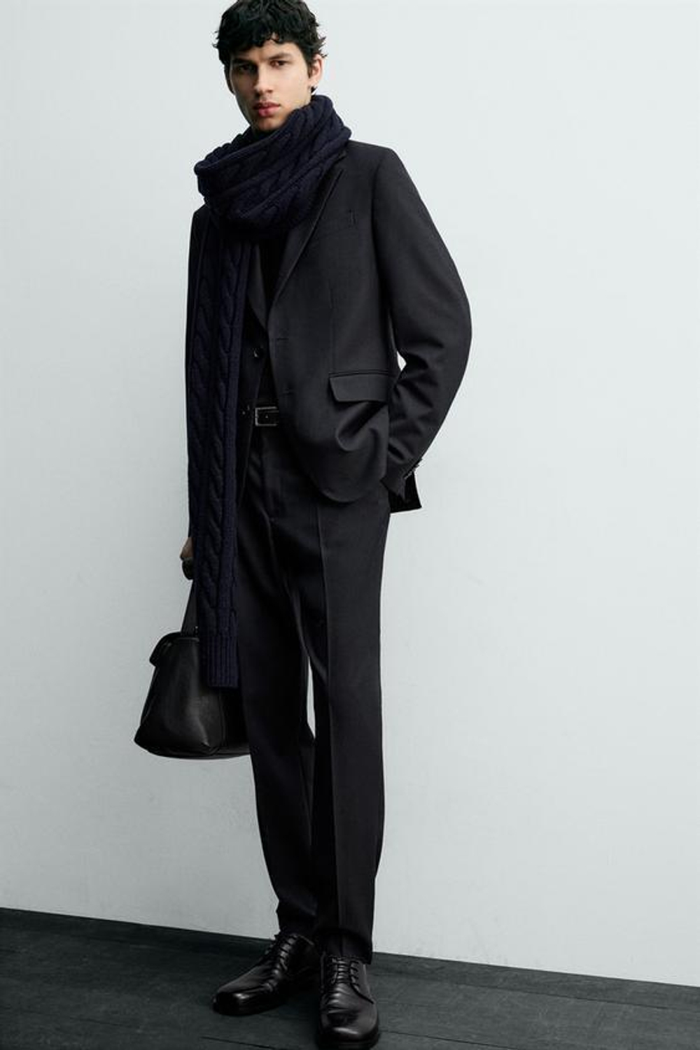 ZARA КОСТЮМНЫЕ БРЮКИ В ТОНКУЮ ПОЛОСКУ, МОРСКОЙ СИНИЙ