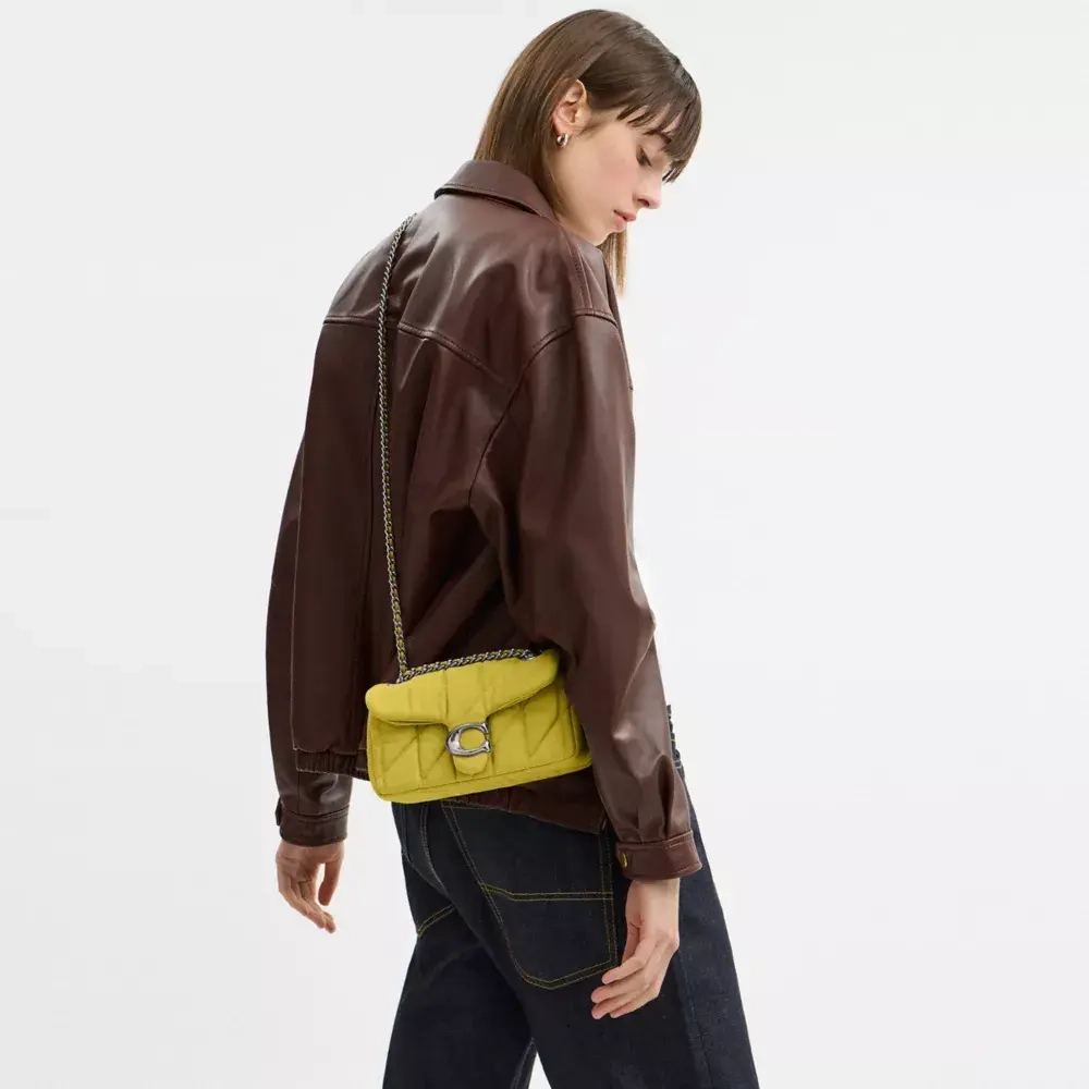 COACH СУМКА ЧЕРЕЗ ПЛЕЧО TABBY 20 С МЯГКОЙ ПОДКЛАДКОЙ, ЖЕЛТЫЙ