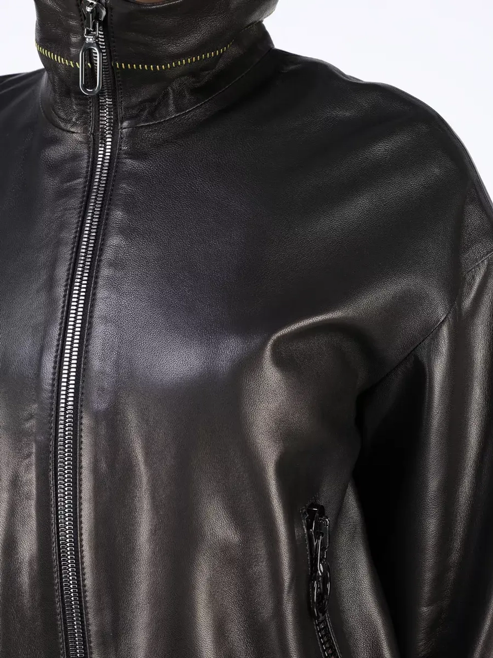 Кожаная куртка демисезонная бомбер