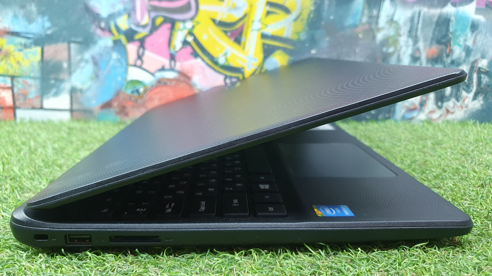 Ноутбук Acer Pentium /2 Gb/Aspire ES1-512-P2UC [nx.mrwer.016]/Windows 8