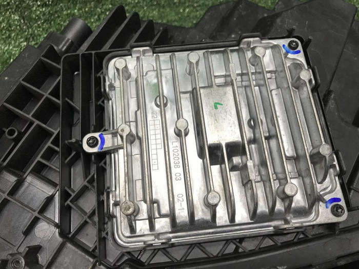 Фара правая Geely Monjaro (2021-н.в.) LED