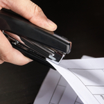 Степлер DELI до 15 листов,  ассорти