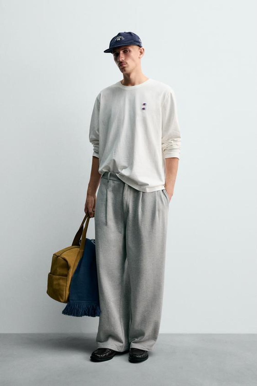 ZARA X CHAMPION ® БРЮКИ RELAXED FIT СО СКЛАДКАМИ, СЕРЫЙ МЕЛАНЖ