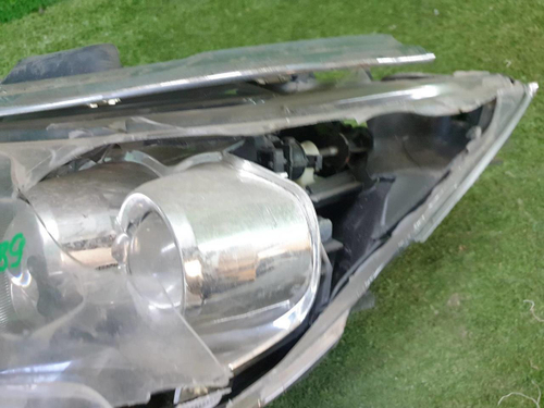 Битая Фара левая Toyota Camry XV50 (2017-2018) LED