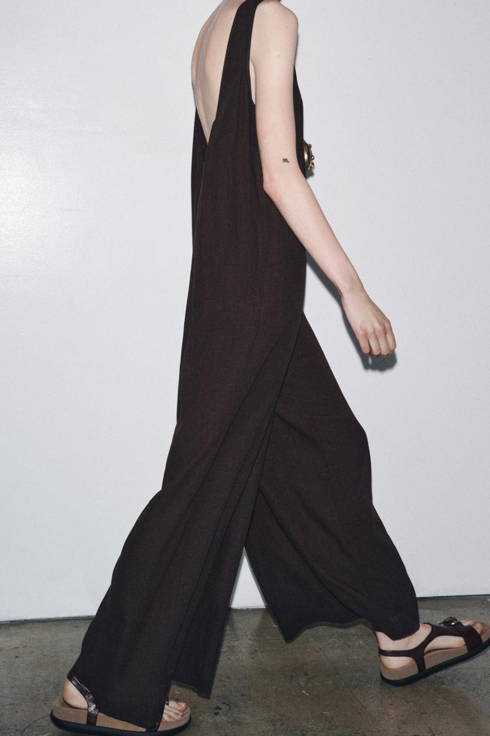 ZARA ДЛИННЫЙ КОМБИНЕЗОН ИЗ ЛЬНА — ZW COLLECTION, КОРИЧНЕВЫЙ