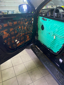 Виброизоляция Comfortmat COBRA 2,3мм 50х70см- 10 листов