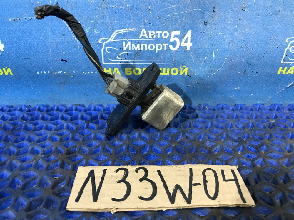 Реостат печки MITSUBISHI CHARIOT 1994