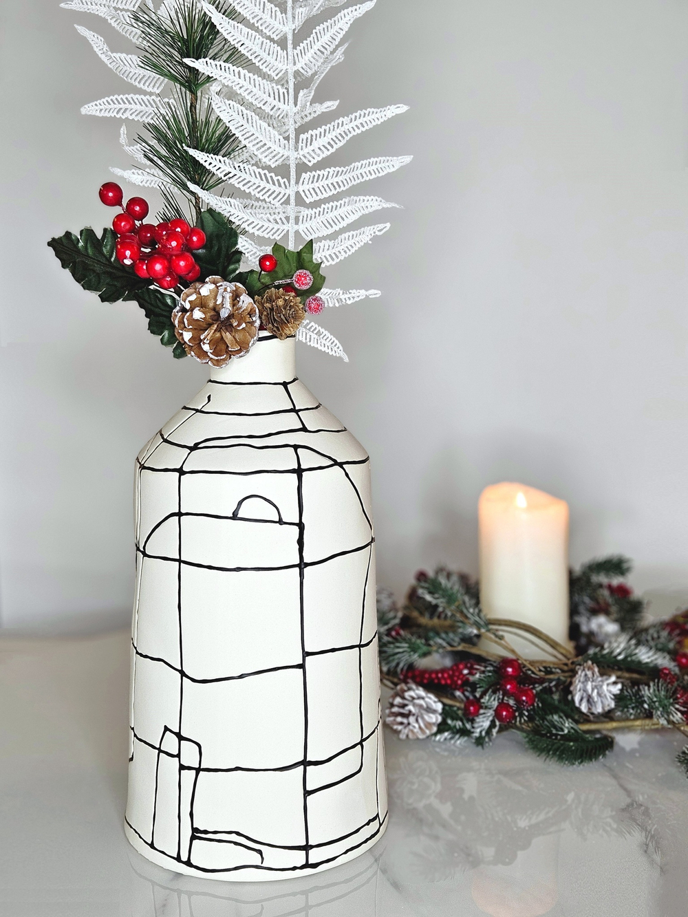 Ваза Black line narrow mouth vase A