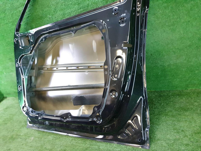 Дверь передняя правая Genesis GV70 (2020-н.в.)