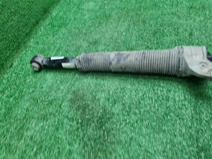 Амортизатор задний LR Discovery Sport (2019-н.в.)