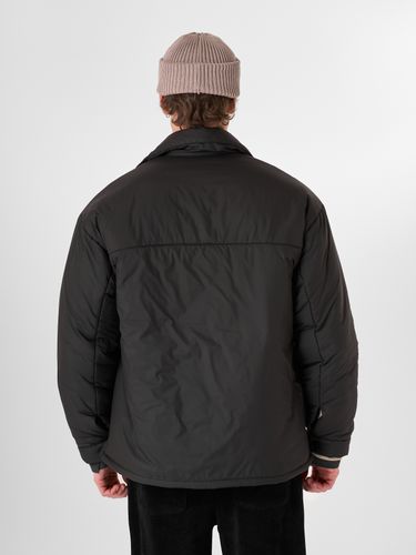 Черный пуховик-рубашка на кнопках