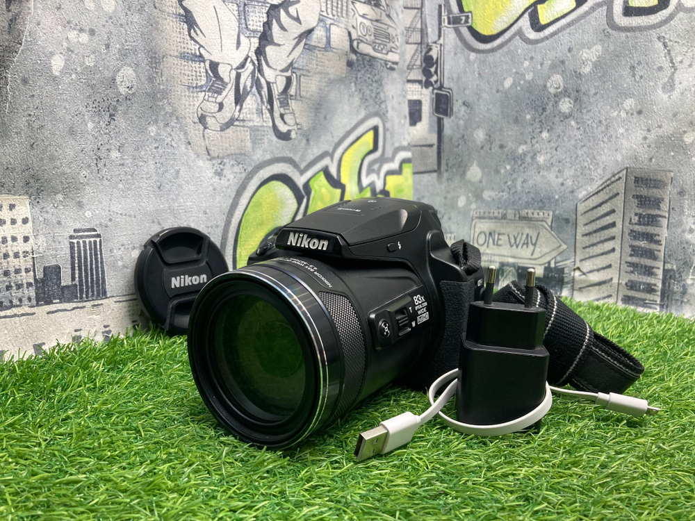 Nikon Coolpix P900