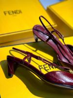 Босоножки Fendi
