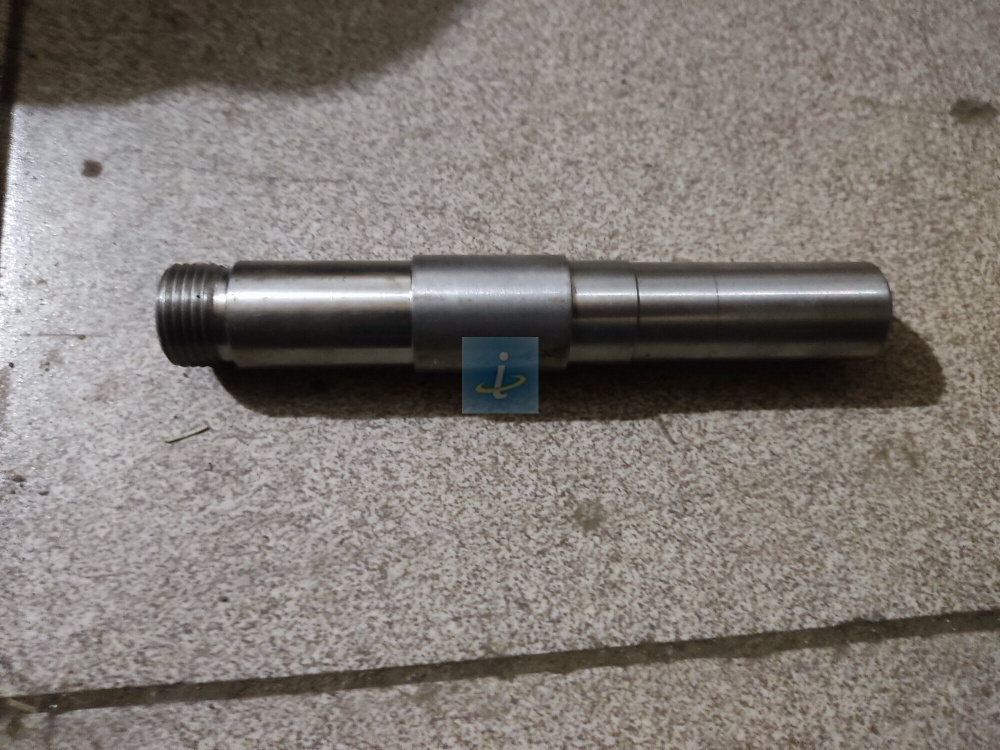 Вал привода ТНВД (с.о. 165мм) 236-1029154-Б2