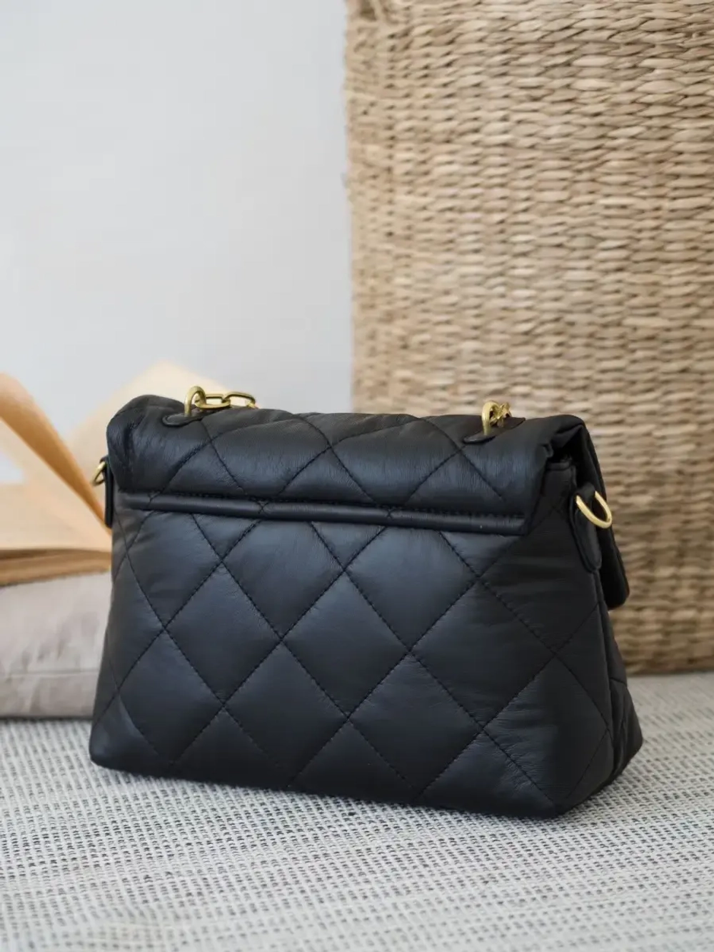 Сумка женская через плечо бренд не кожаная кросс боди модная стёганная на цепочке для девушке шоппер