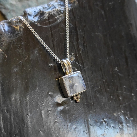 Подвеска КВАДРАТ с цепочкой, серебро/лунный камень