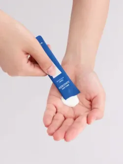 ROUND LAB Набор саше Stick Pouch Kit пенка + сыворотка + крем + санскрин (3 мл * 12 шт)