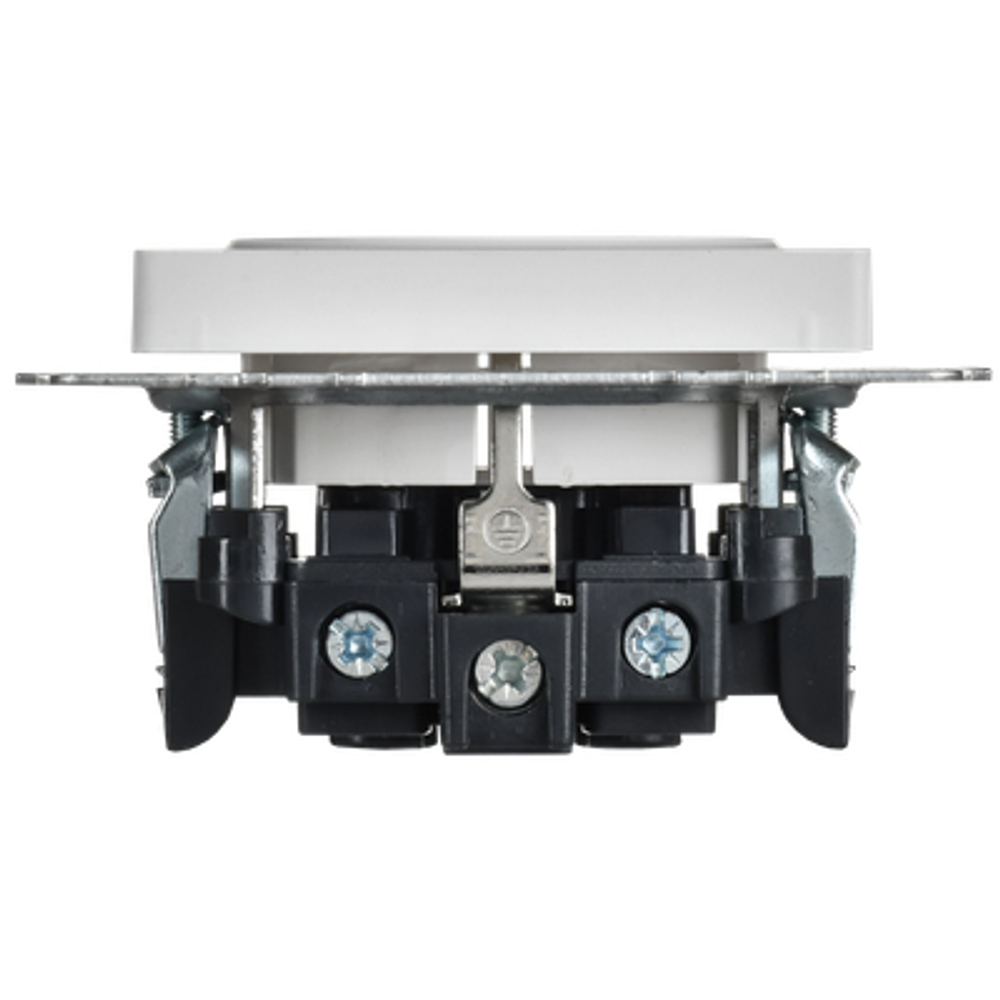 BRITE Розетка 1-местная с заземлением с защитными шторками 16А РС14-1-0-БрАБ арктический белый IEK