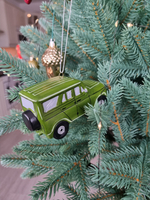 Фарфоровая игрушка "Машина УАЗ"