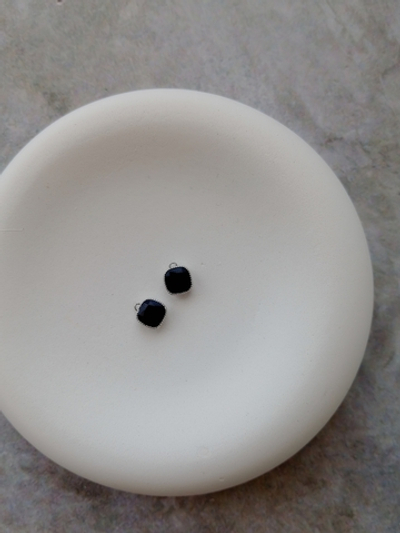 Подвеска с черным фианитом